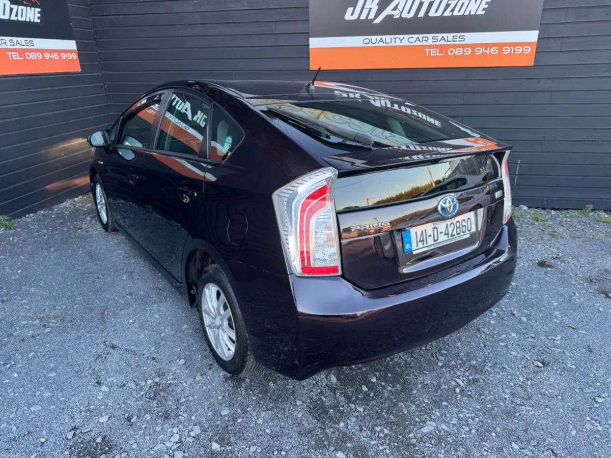 Toyota Prius 1.8 HYBRID AUTO - Image 4
