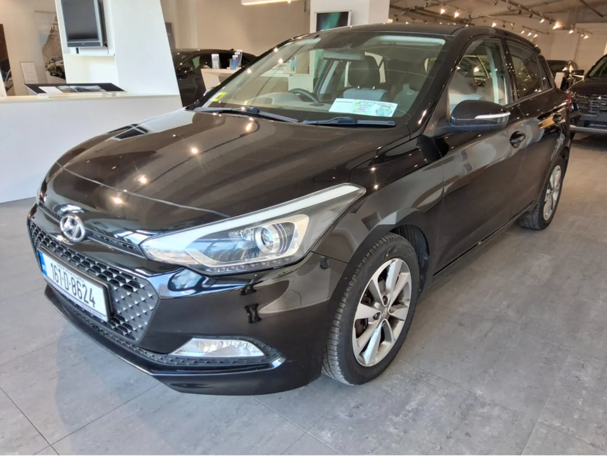 Hyundai i20 PETROL DELUXE 5DR - Image 4