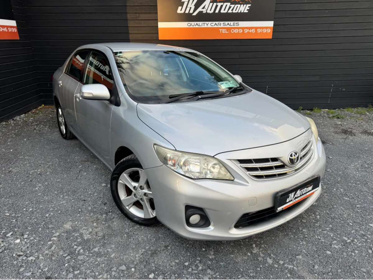Toyota Corolla 1.3 LUNA MC 4DR SAL - Image 1
