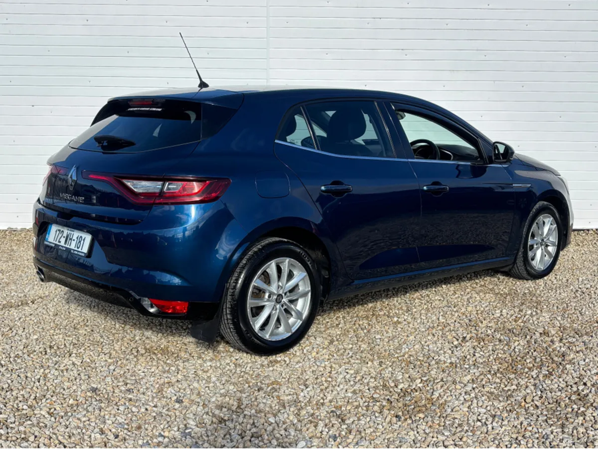 Renault Megane DYNAMIQUE NAV DCI 110 4DR - Image 5
