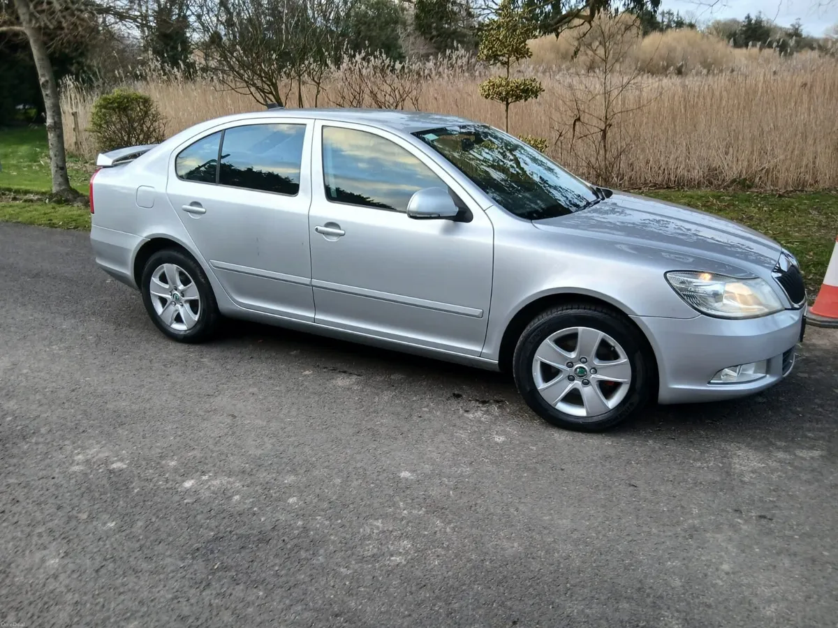 Skoda octavia high line 1.6 diesel ⛽️ €3400 - Image 1