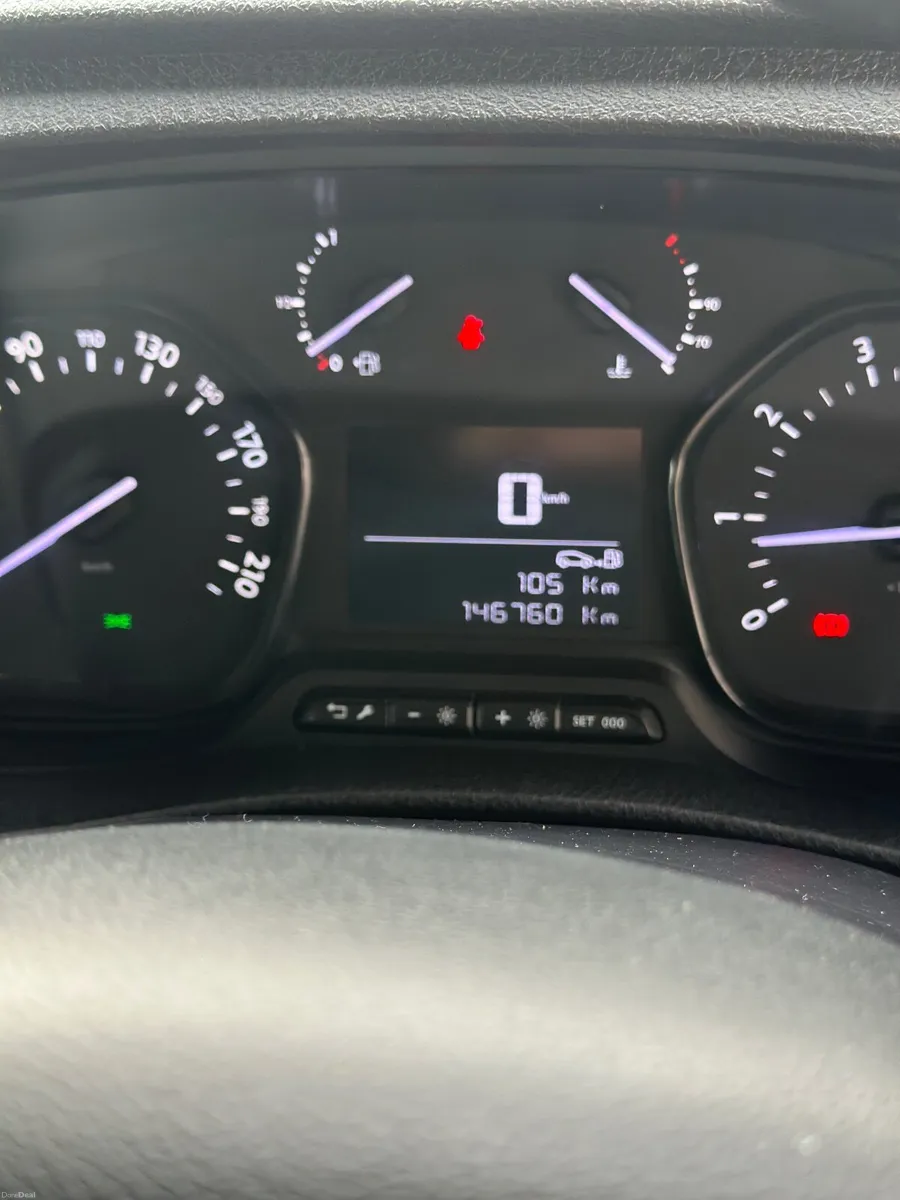 Toyota Proace 2017 9seats. - Image 2