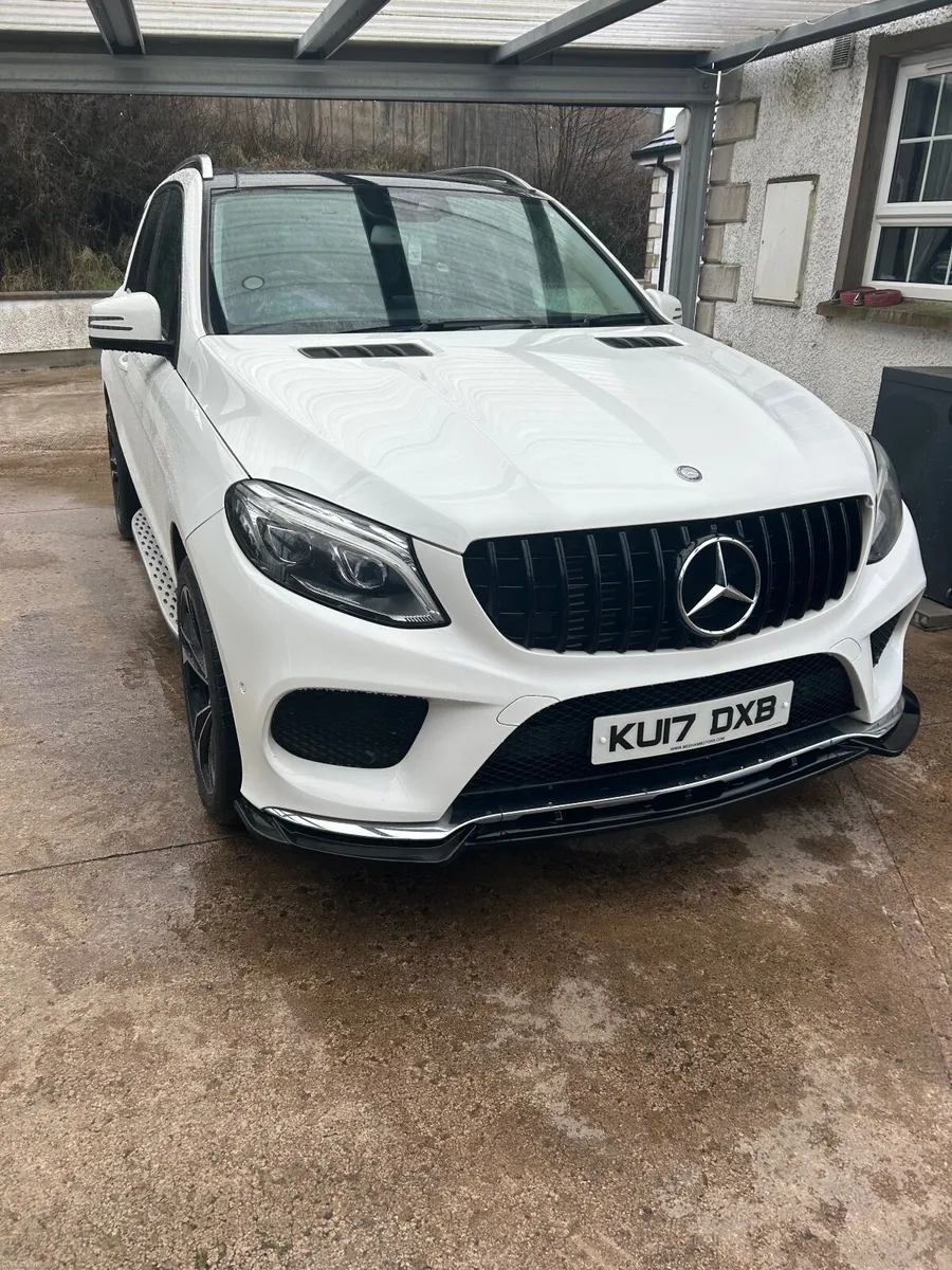Mercedes-Benz GLE 2017 - Image 4