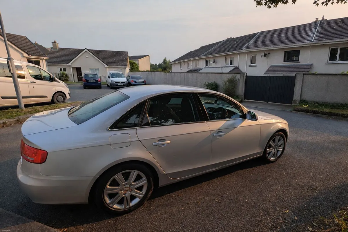 Audi A4 2011 - Image 4