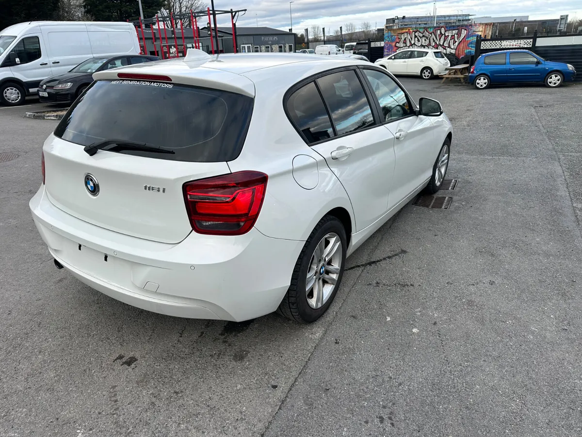 2014 bmw 1-series - Image 4