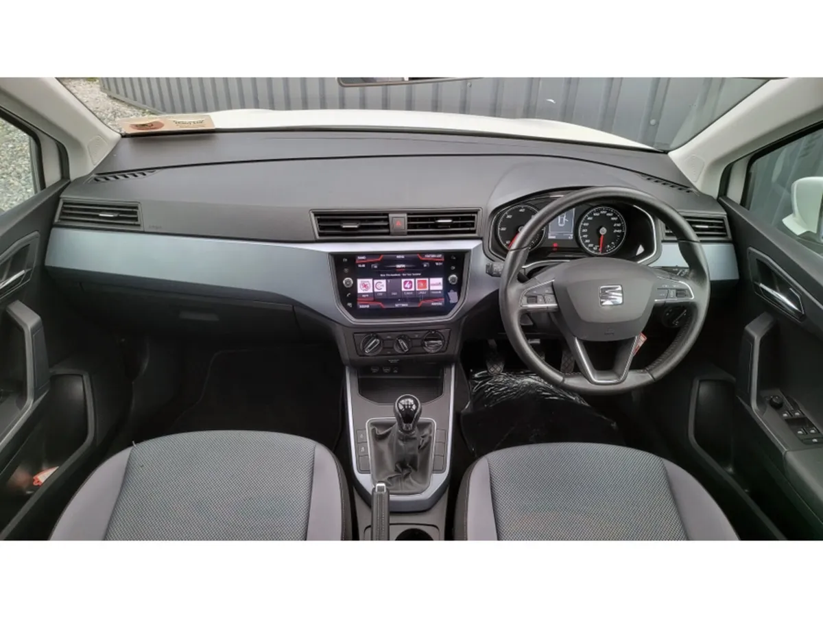 SEAT Arona SE 1.0TSI 115BHP- LOW MILEAGE-A/C- ALLO - Image 2