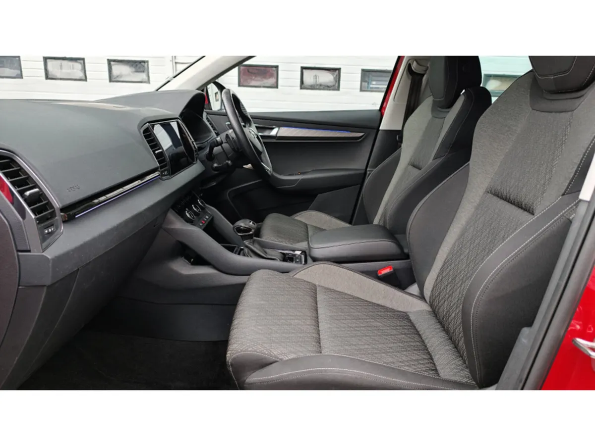 Skoda Karoq STYLE 1.5 TSI 150HP DSG-SPORT STEERING - Image 4