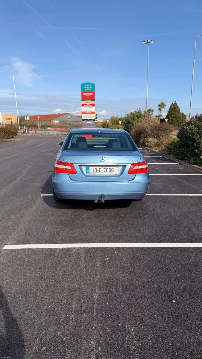 Mercedes-Benz E200 automatic transmission, new NCT - Image 3