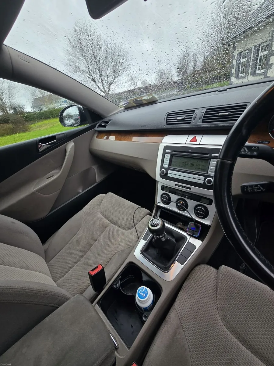 Volkswagen Passat 2008 - Image 3