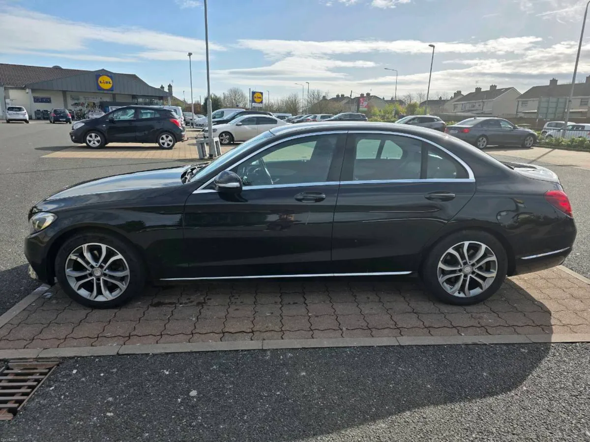 2015 Mercedes c220d - Image 2