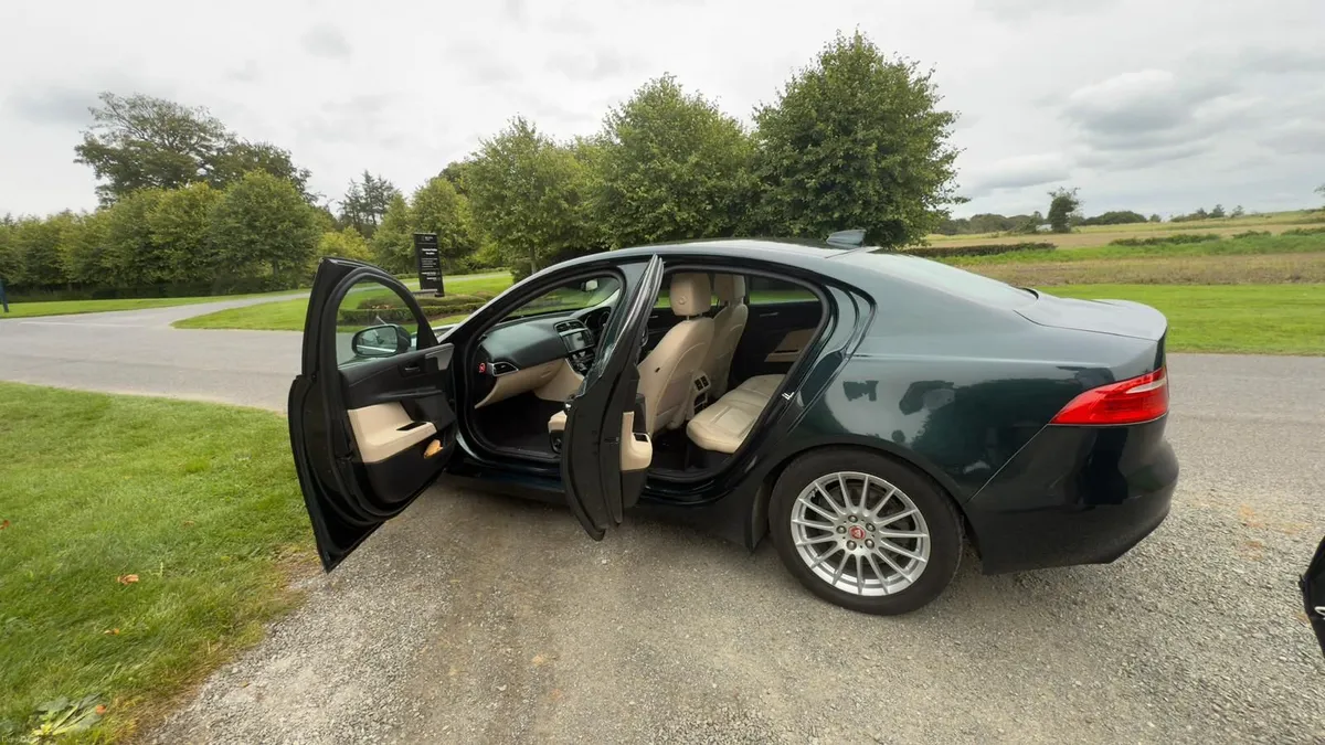 2016 Jaguar XE Auto | Rare British Racin - Image 3