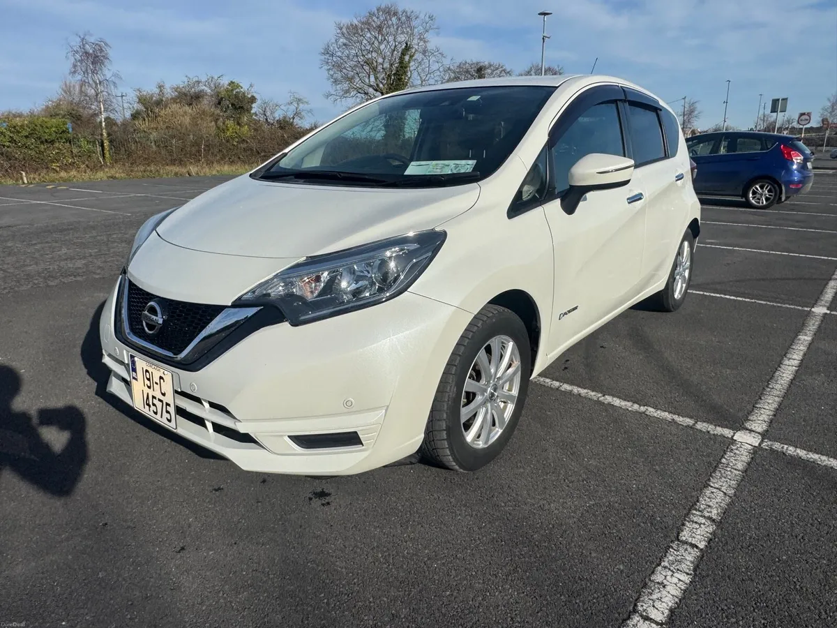Nissan Note 2019 automatic - Image 2