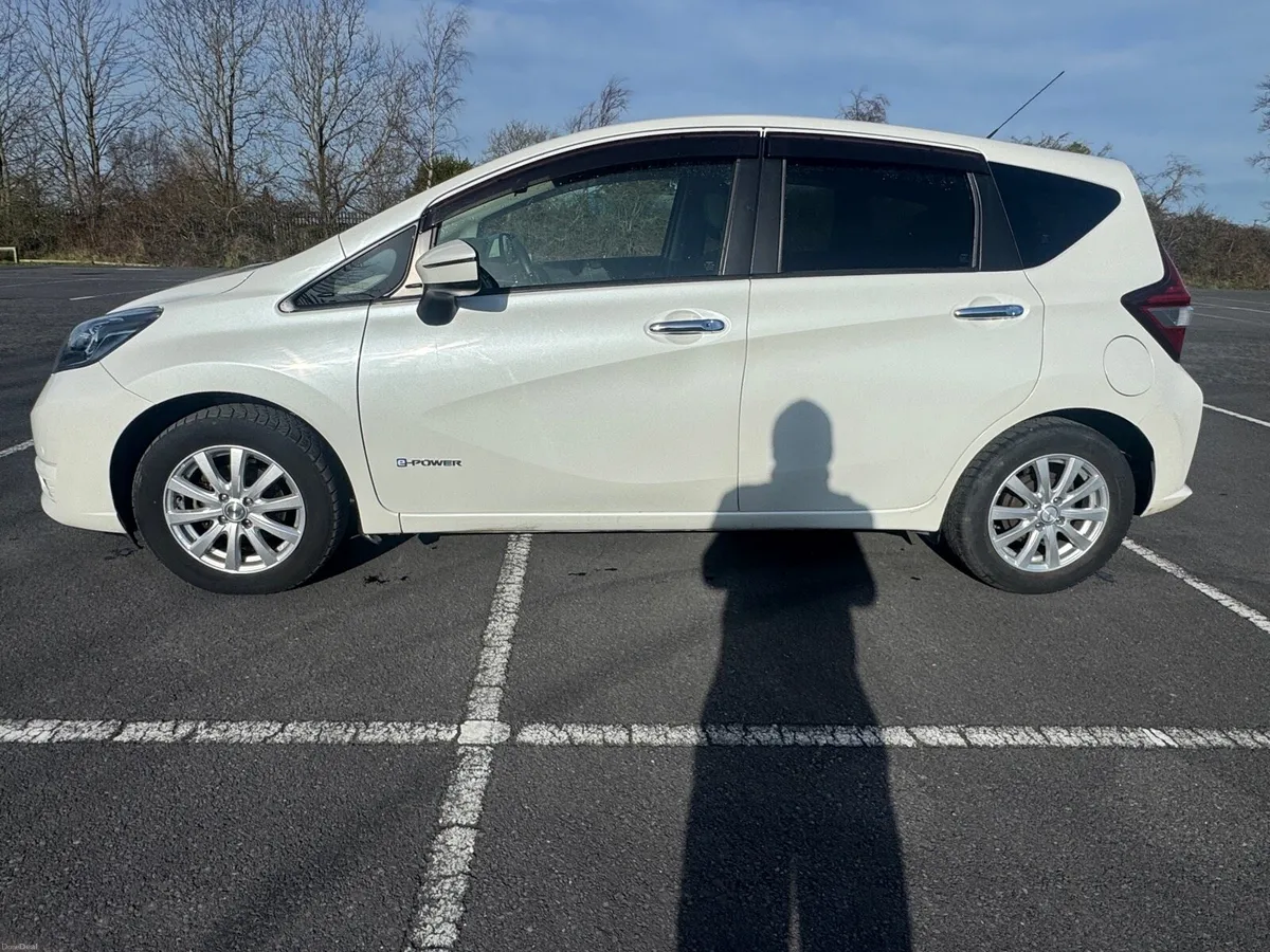 Nissan Note 2019 automatic - Image 3