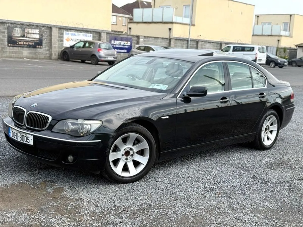 730d New Nct 05/27 Sunroof drive 100% - Image 3