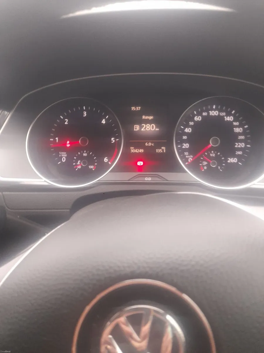 Volkswagen Passat 2016 - Image 1