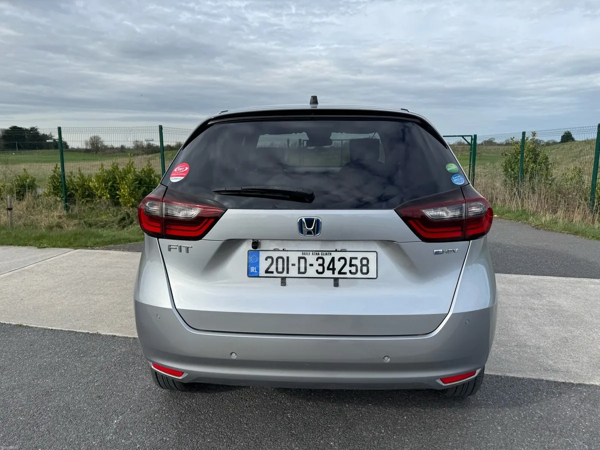 HONDA FIT 2020 - RARE: 4WD - 1.5L E:HEV Hybird - Image 4