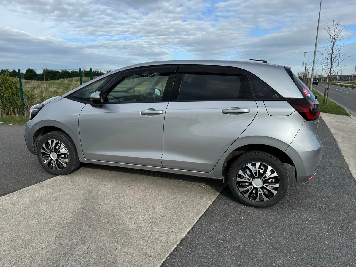 HONDA FIT 2020 - RARE: 4WD - 1.5L E:HEV Hybird - Image 2