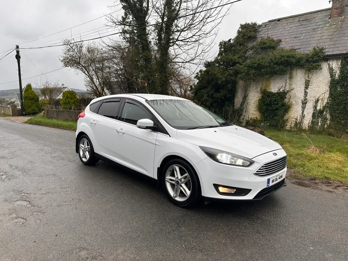 2016 Ford Focus Zetec  **ONE OWNER FROM NEW** - Image 1