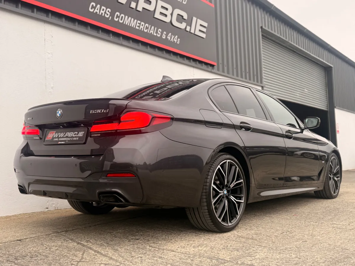 BMW 5-Series 530D M-Sport Pro X-Drive 2022 - Image 4