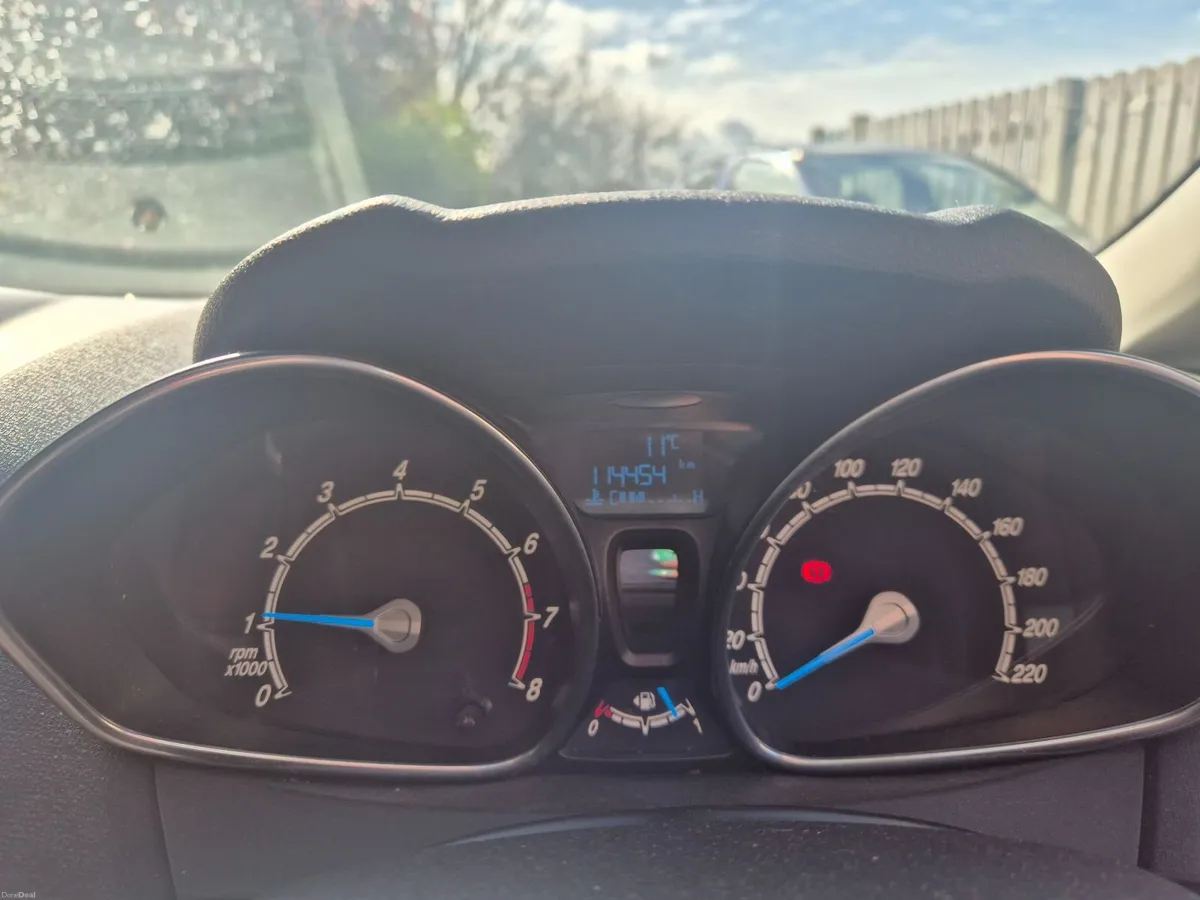 Ford Fiesta 2015 - Image 4