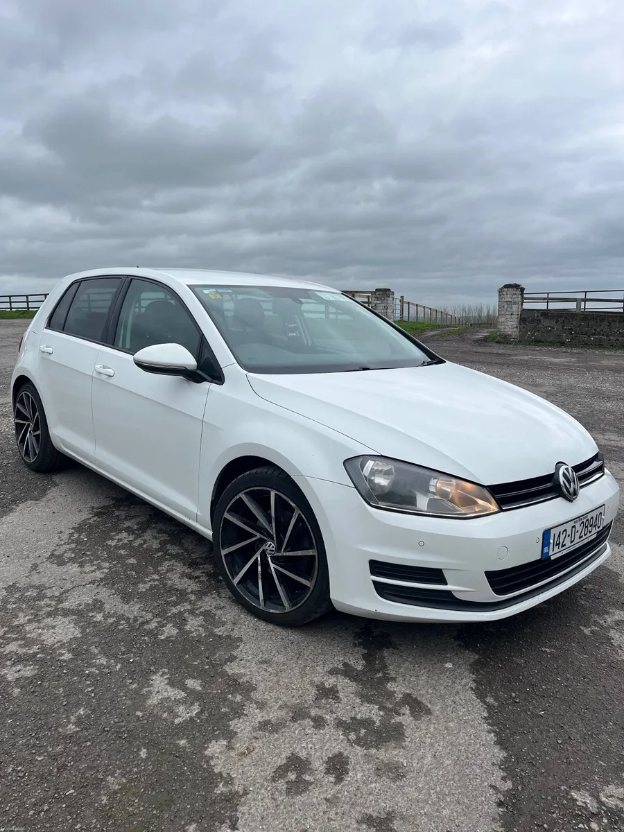 Volkswagen Golf 2014 - Image 1