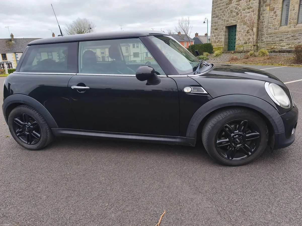 Mini Cooper 2014 - Image 1