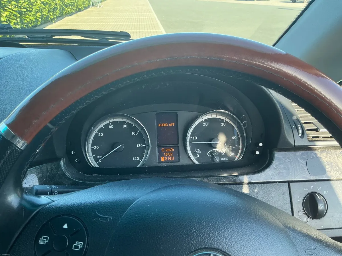 Mercedes-Benz V Class Viano  2014 - Image 2