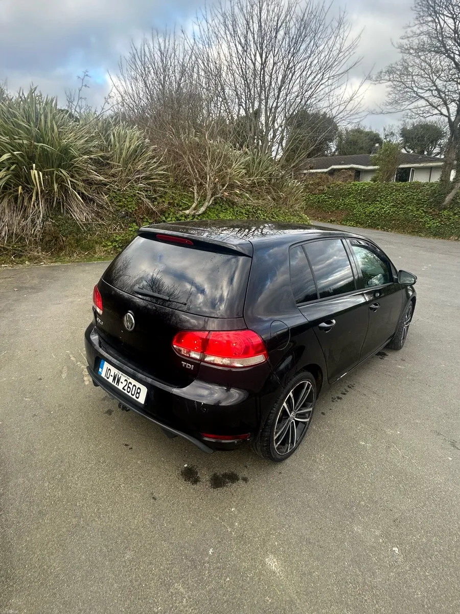 2010 Volkswagen Golf 1.6 TDI Manual - Image 3