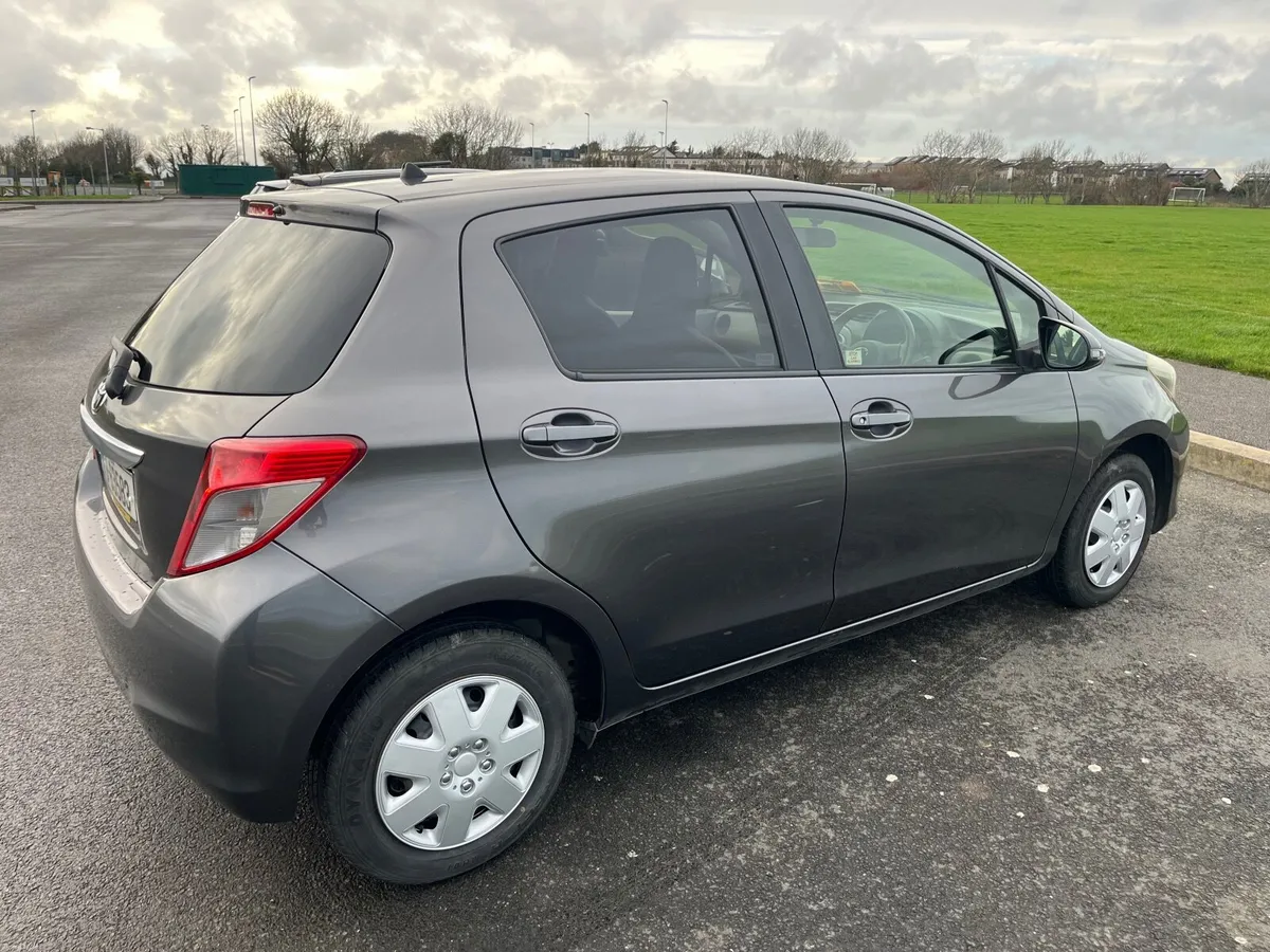Toyota Vitz 2012 - Image 3