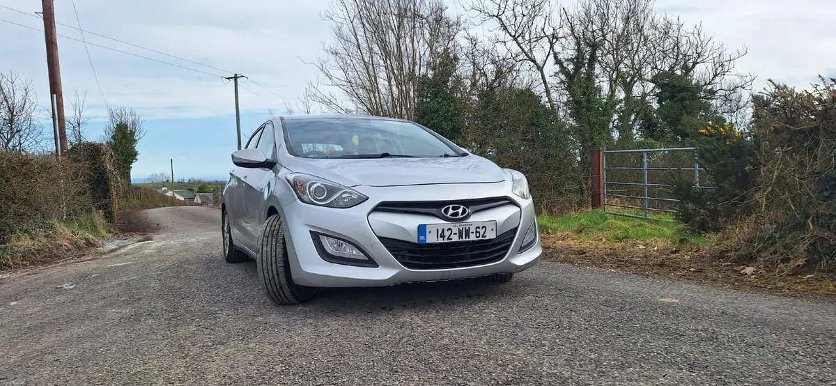 Hyundai i30 2014 Deluxe 1.6 Diesel + NCT & Tax - Image 4
