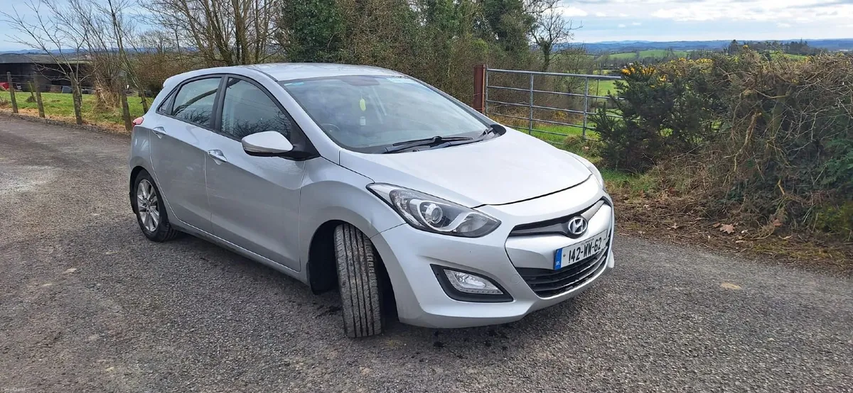 Hyundai i30 2014 Deluxe 1.6 Diesel + NCT & Tax - Image 2