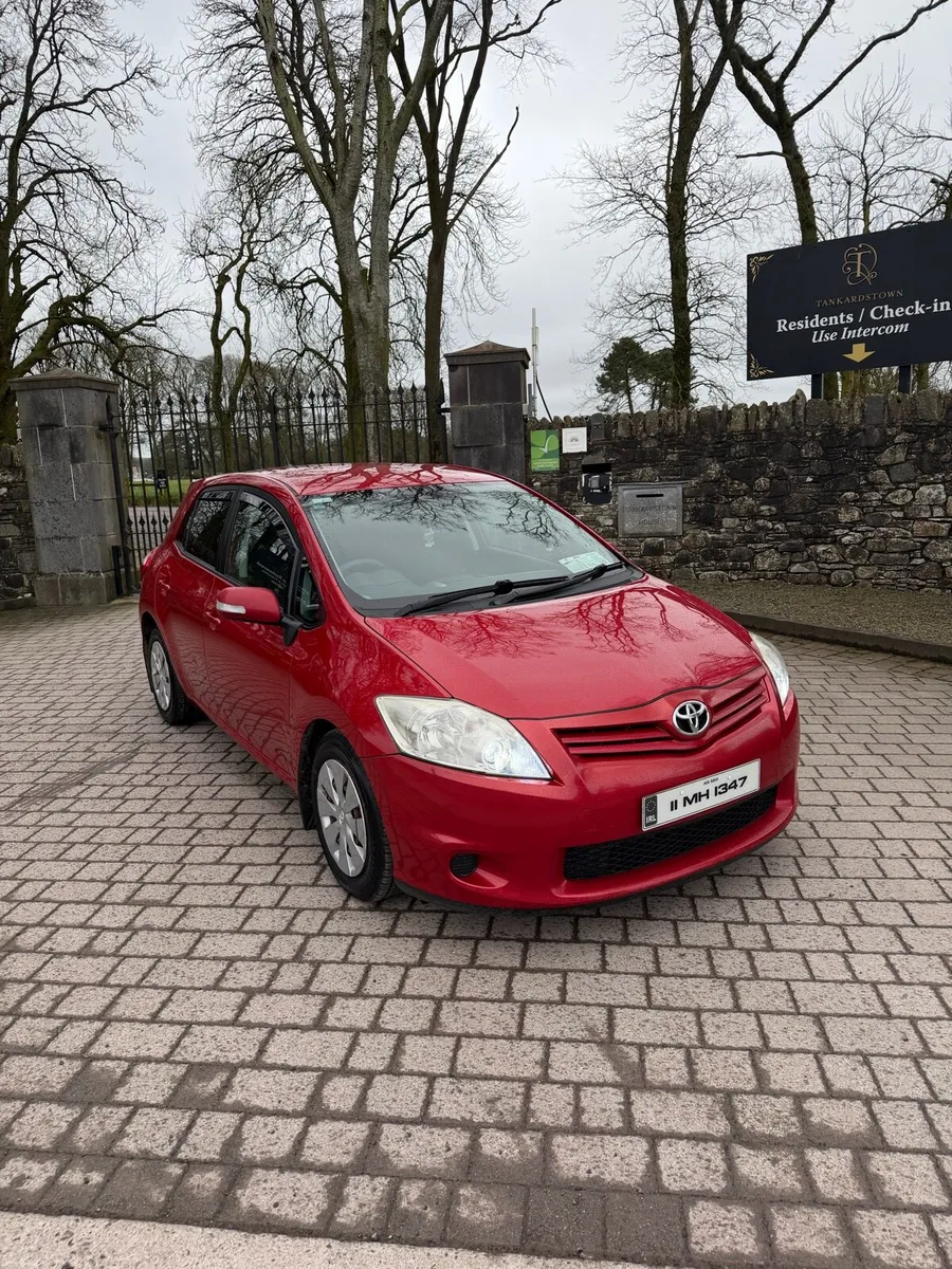 Toyota Auris - Image 1