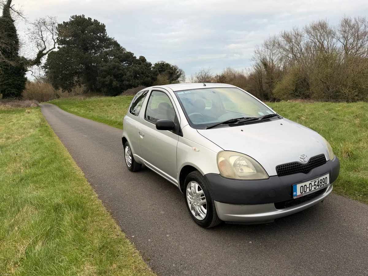 Toyota Yaris - Image 2