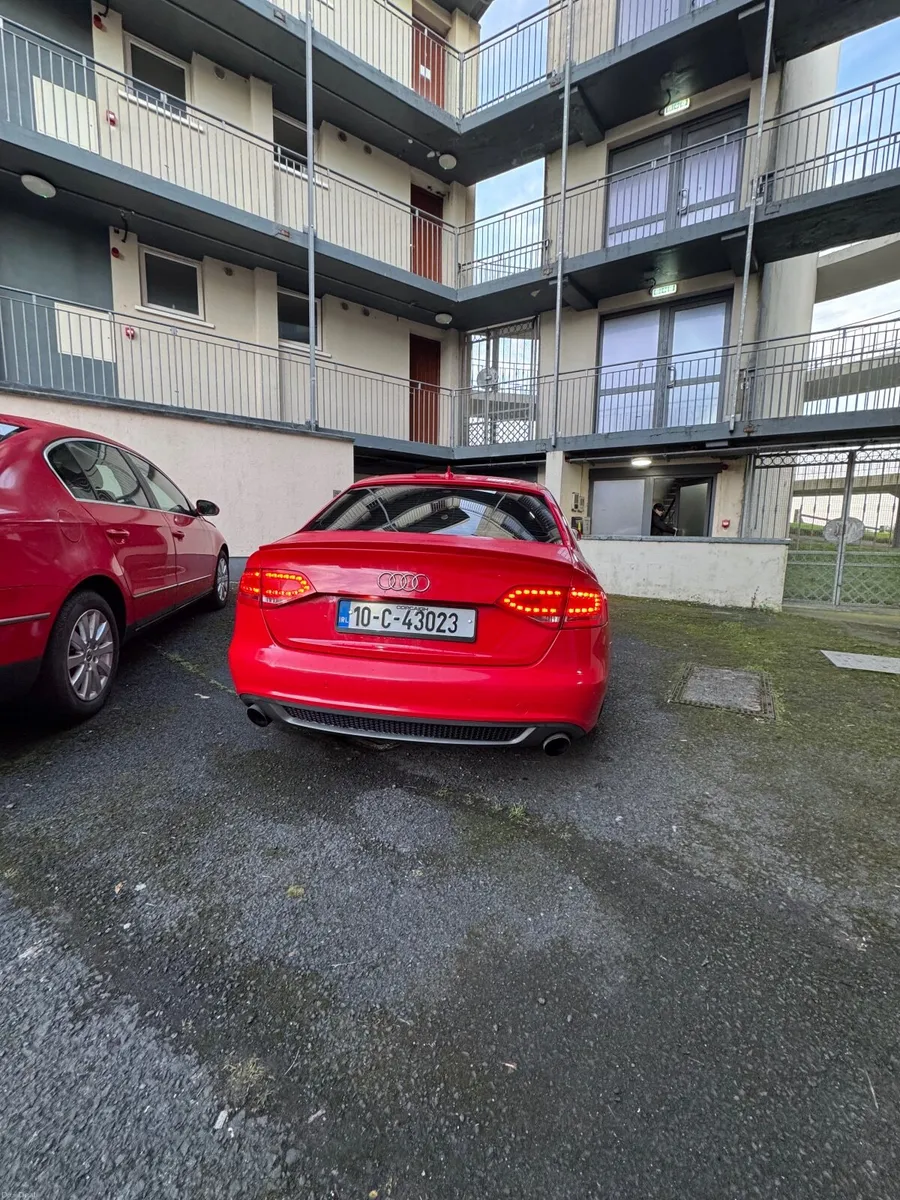 Audi A4 2010 - Image 4