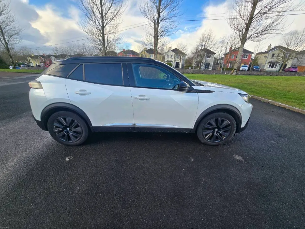 Peugeot E2008 GT - Image 2