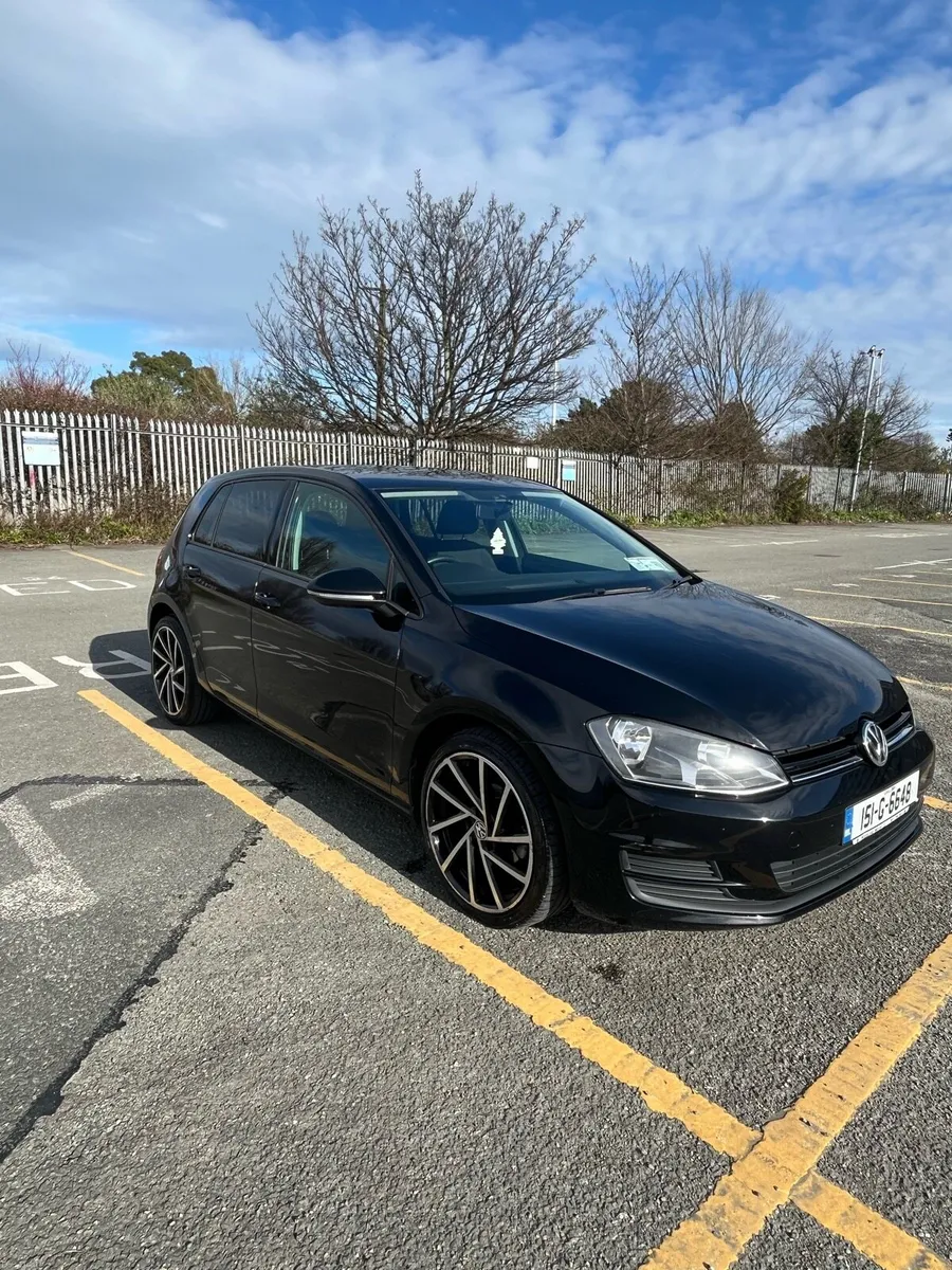 Volkswagen Golf 2015 - Image 1