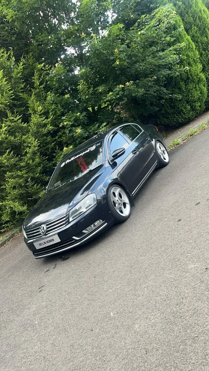 B7 Passat - Image 1