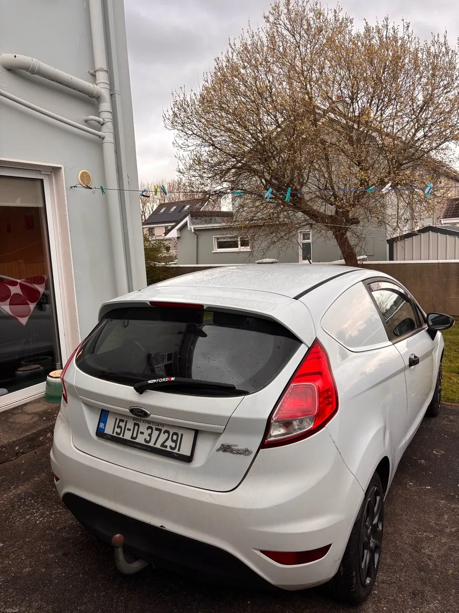 Ford Fiesta - Image 2