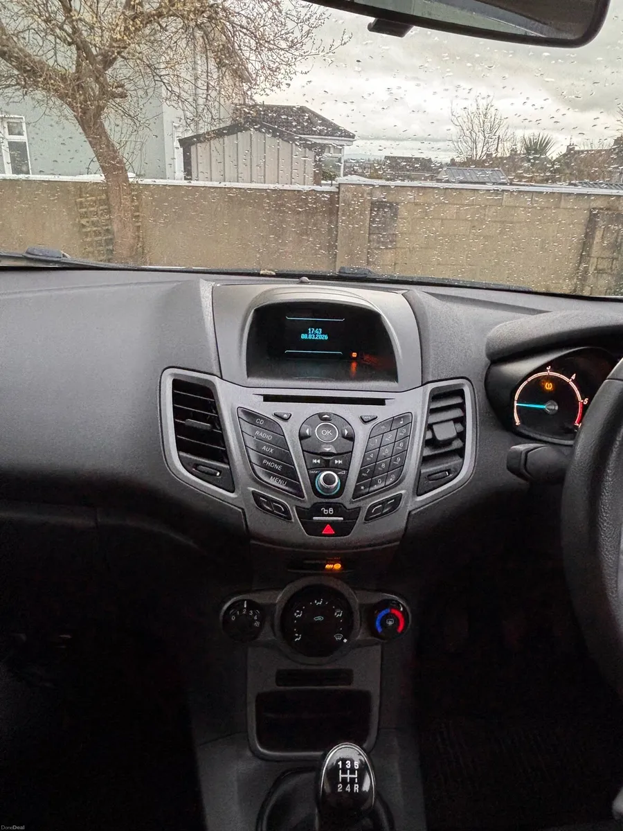 Ford Fiesta - Image 4