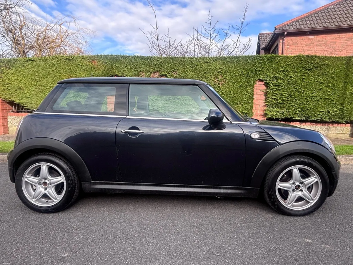 Mini Cooper Diesel - Image 1