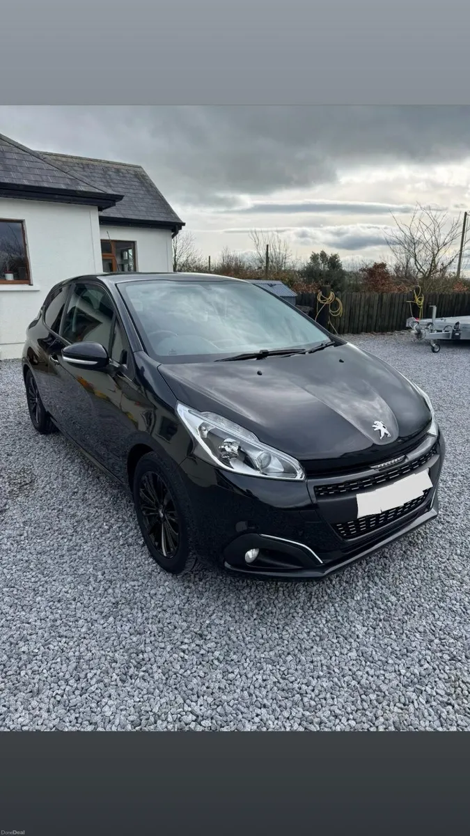 Peugeot  208 2017 only 55,000 genuine miles - Image 1