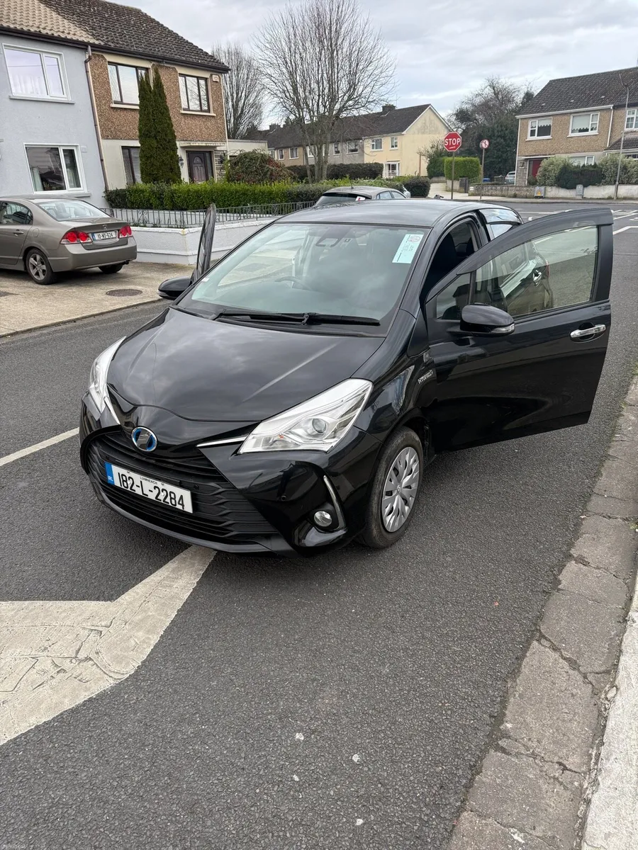 TOYOTA YARIS/VITZ 2018 1.5L HYBRID - Image 2