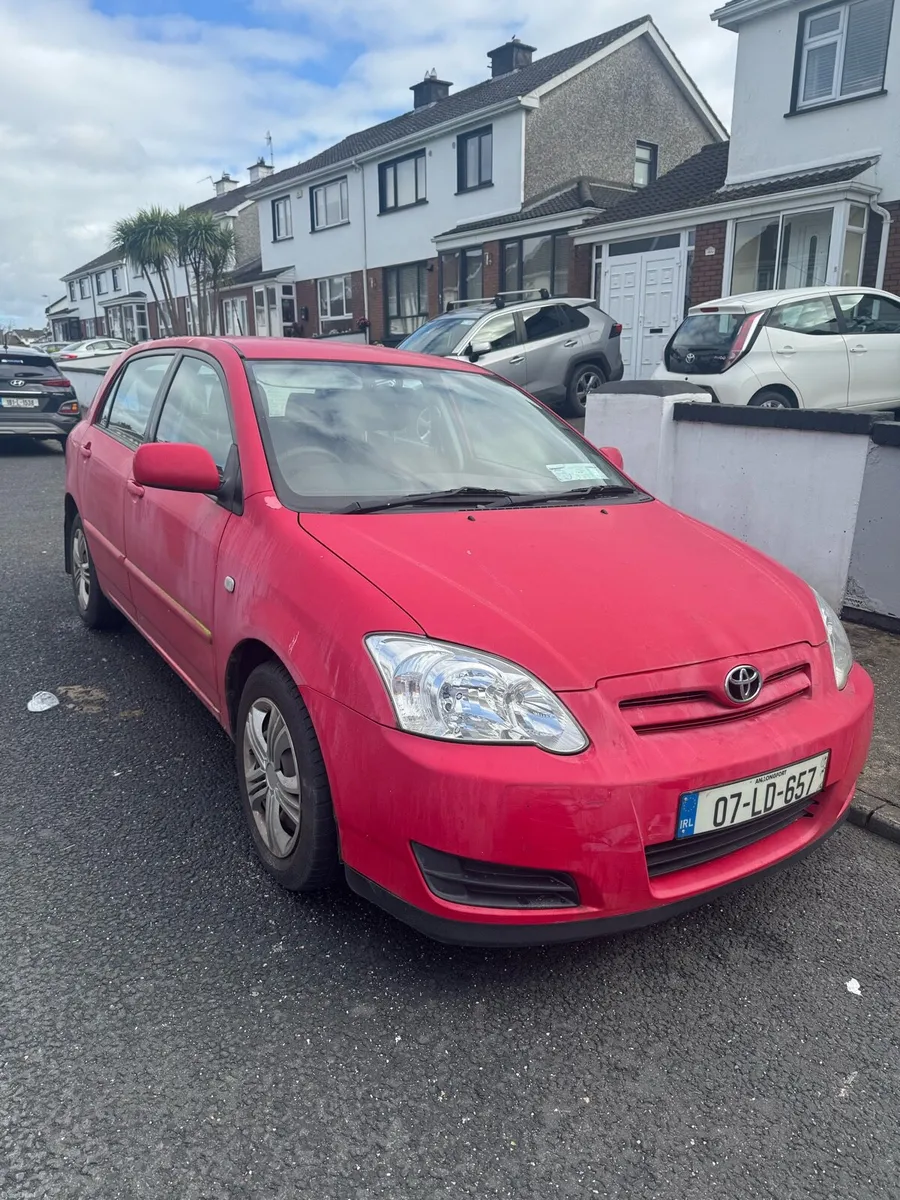 TOYOTA COROLLA HATCHBACK - Image 2