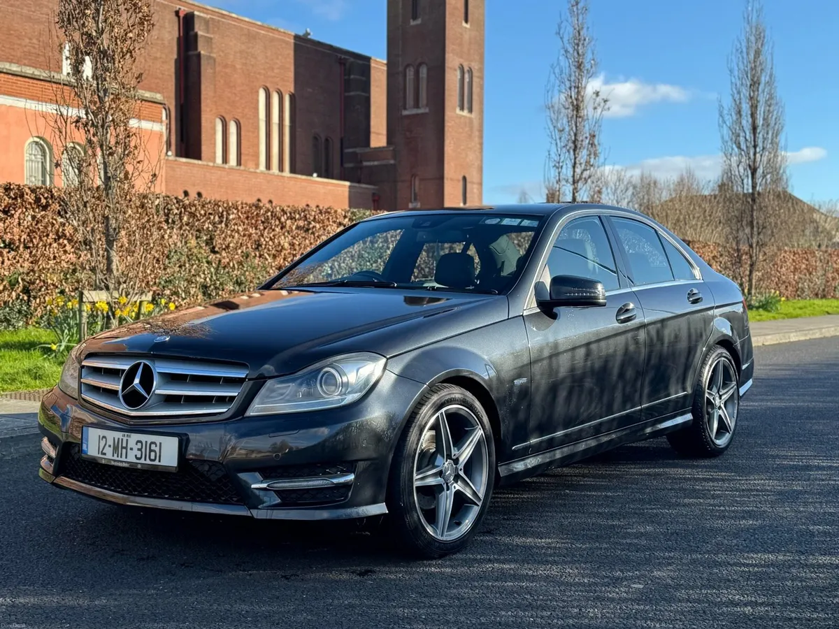 Mercedes-Benz c class 220 AMG - Image 3