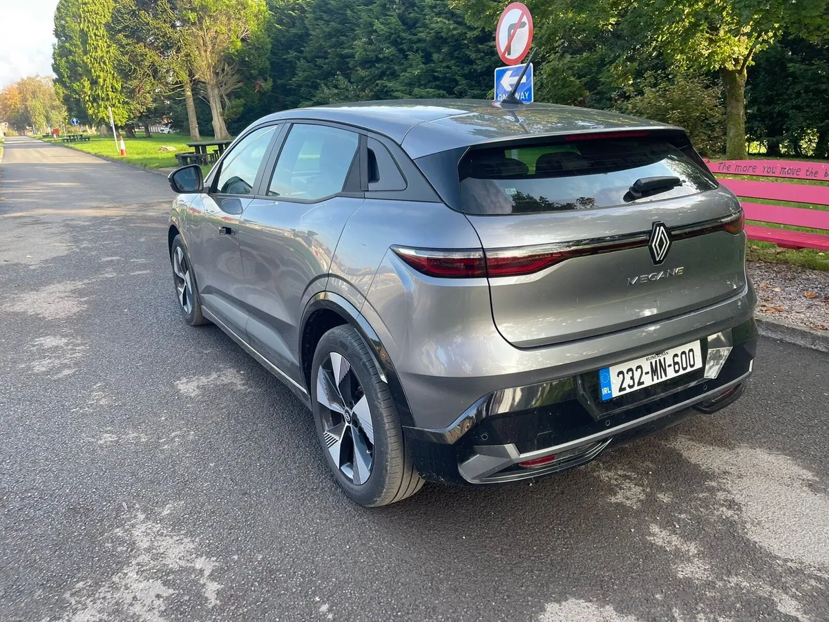 2023 Renault Megane - Image 4