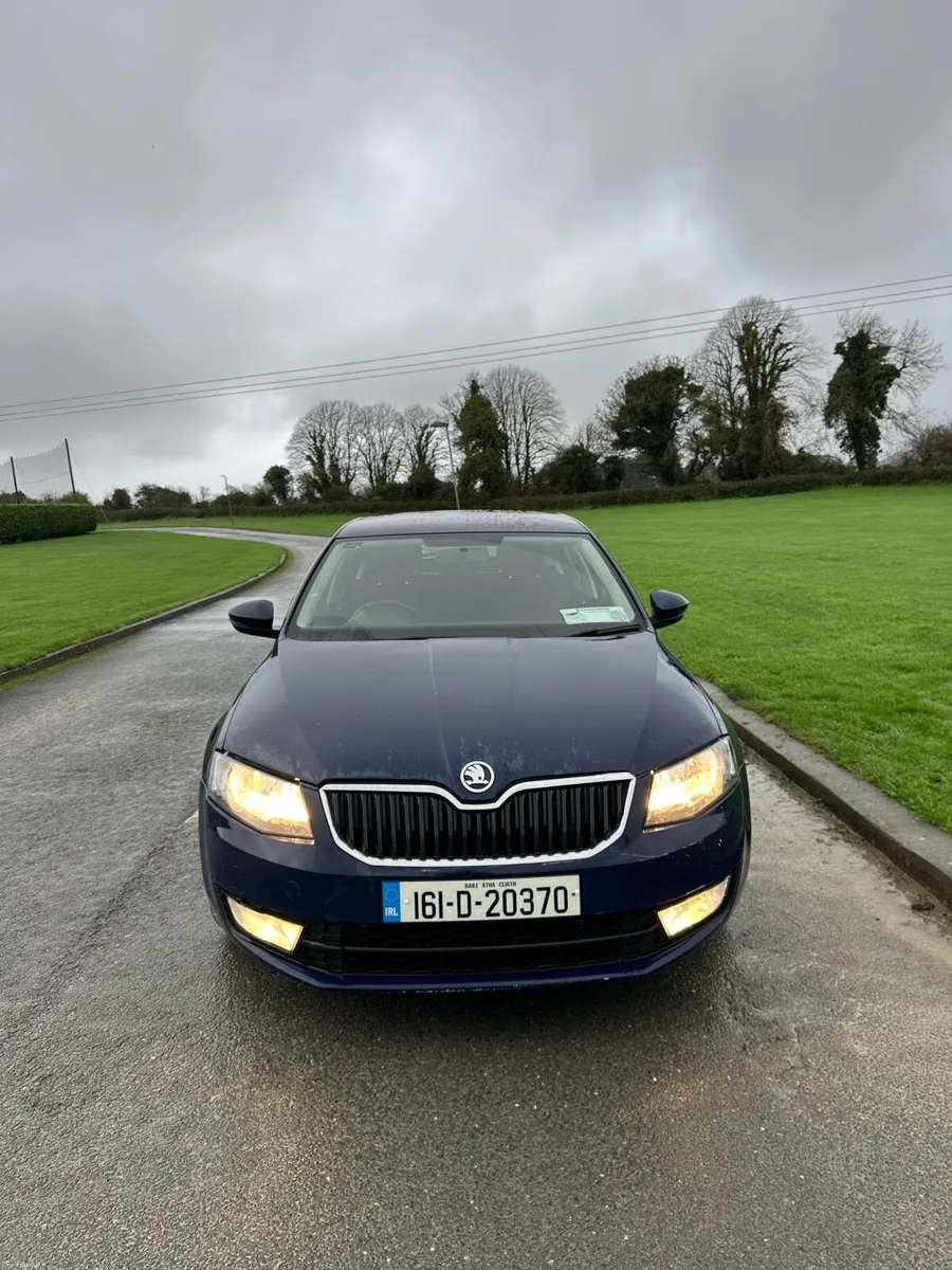 Skoda Octavia 2016 Automatic - Image 2
