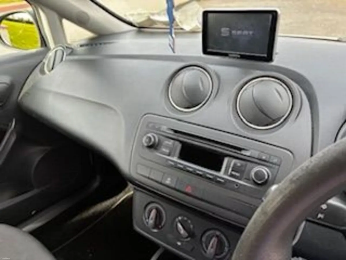 SEAT Ibiza 2015 - Image 3