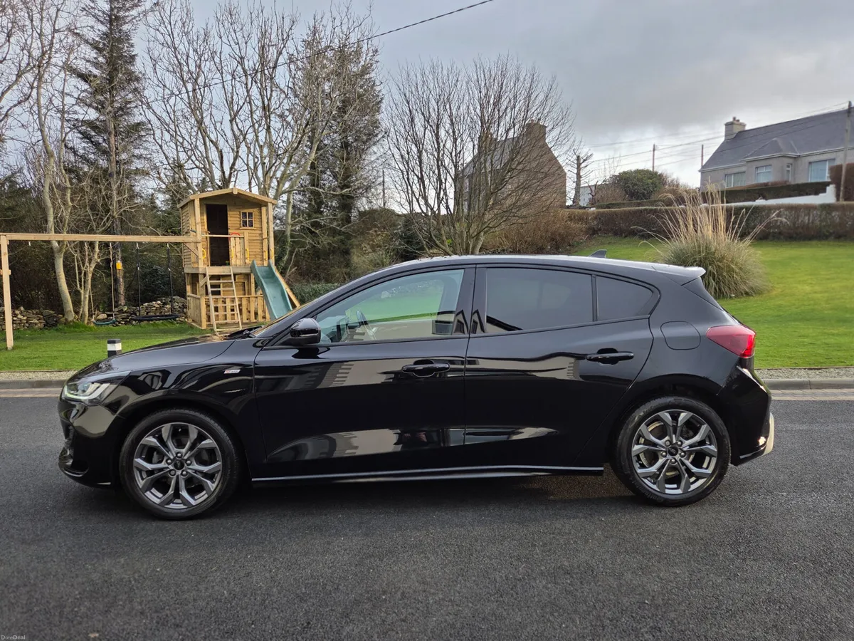 2024 FORD FOCUS 1.0LTR PETROL HYBRID 125BHP - Image 6