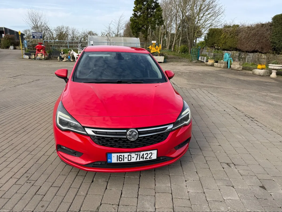 Opel Astra 2016 Diesel 1.6 Manual - Image 1