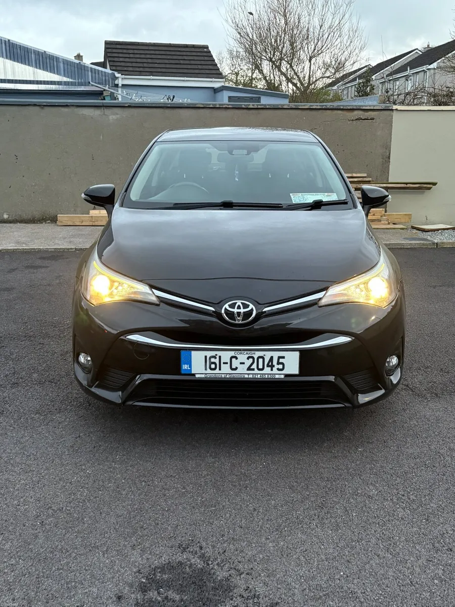 Toyota Avensis 2016 - Image 2